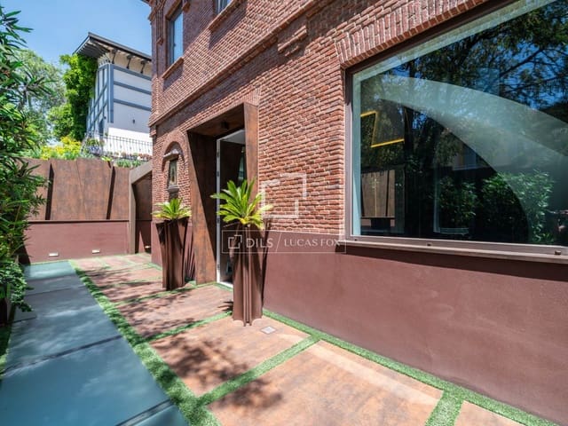 Chalet de 4 habitaciones en Niño Jesús, Madrid ciudad en venta con piscina garaje - 5.900.000 € (Ref: 9558777)