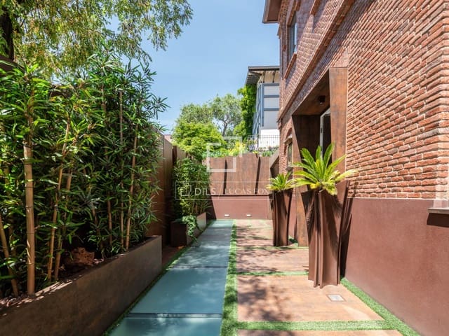Chalet de 4 habitaciones en Niño Jesús, Madrid ciudad en venta con piscina garaje - 5.900.000 € (Ref: 9558777)