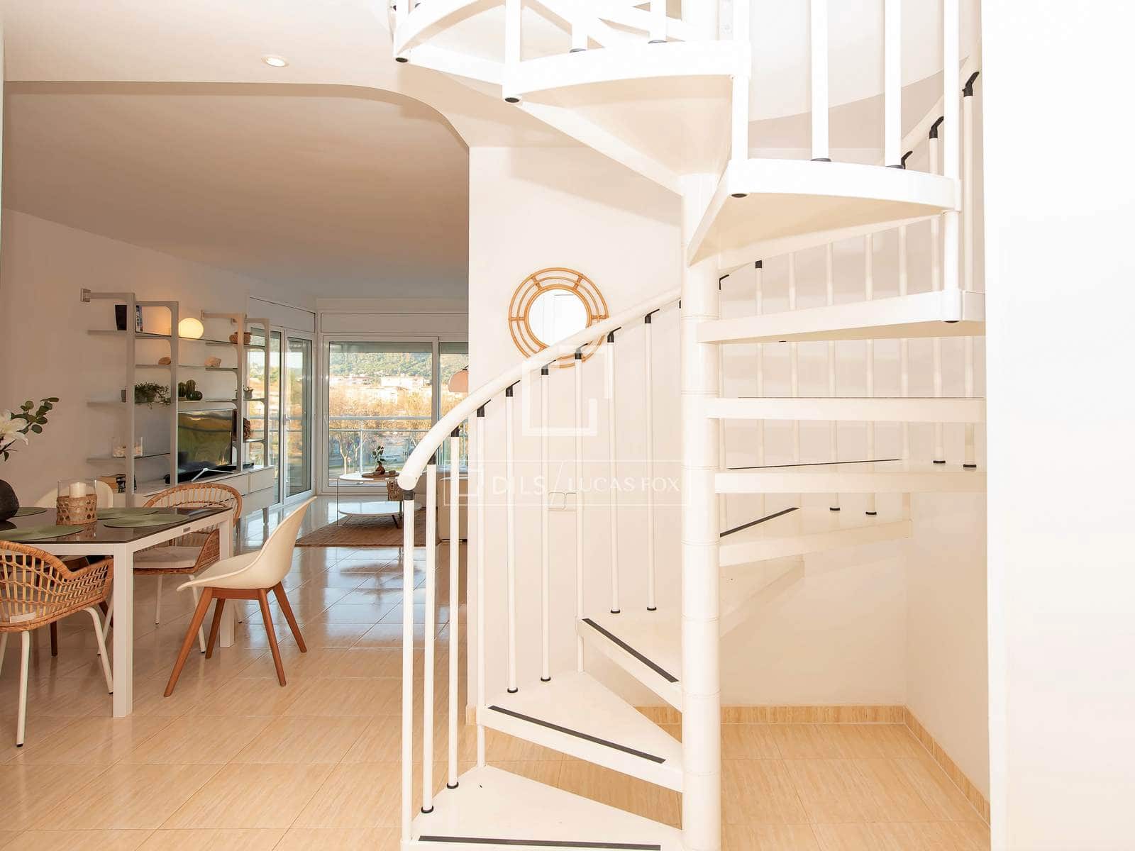 3 bedroom Apartment for rent in Platja d'Aro - € 2,635 (Ref: 9558780)