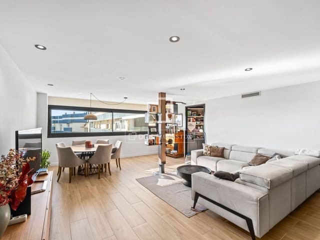 4 Zimmer Apartment zu verkaufen in Alicante / Alacant Stadt mit Garage - 680.000 € (Ref: 9558890)