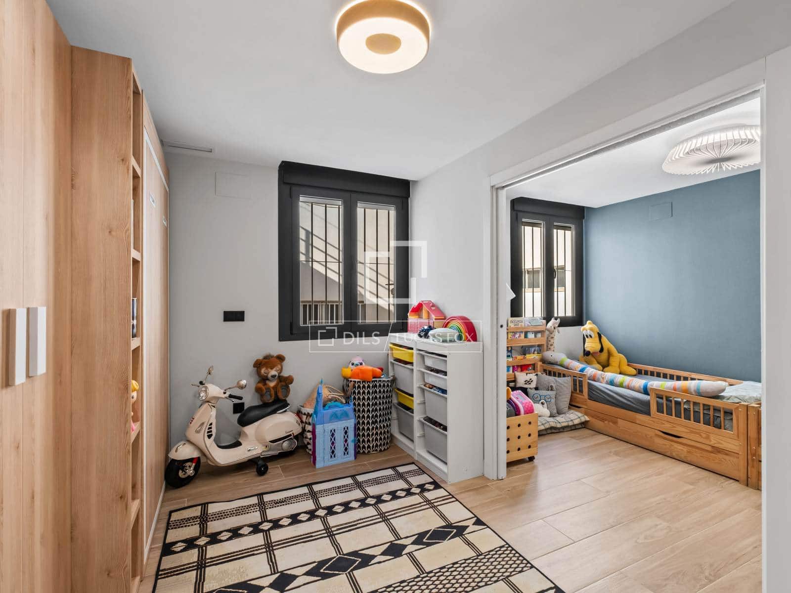 4 bedroom Apartment for sale in Alicante / Alacant city with garage - € 680,000 (Ref: 9558890)