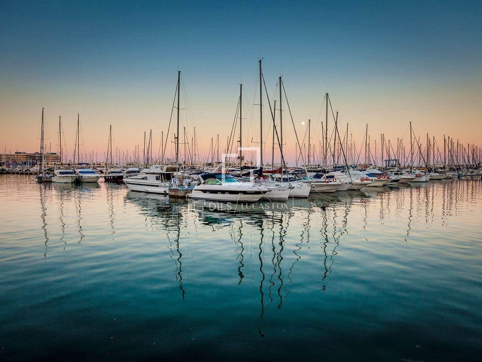 4 bedroom Apartment for sale in Alicante / Alacant city with garage - € 680,000 (Ref: 9558890)