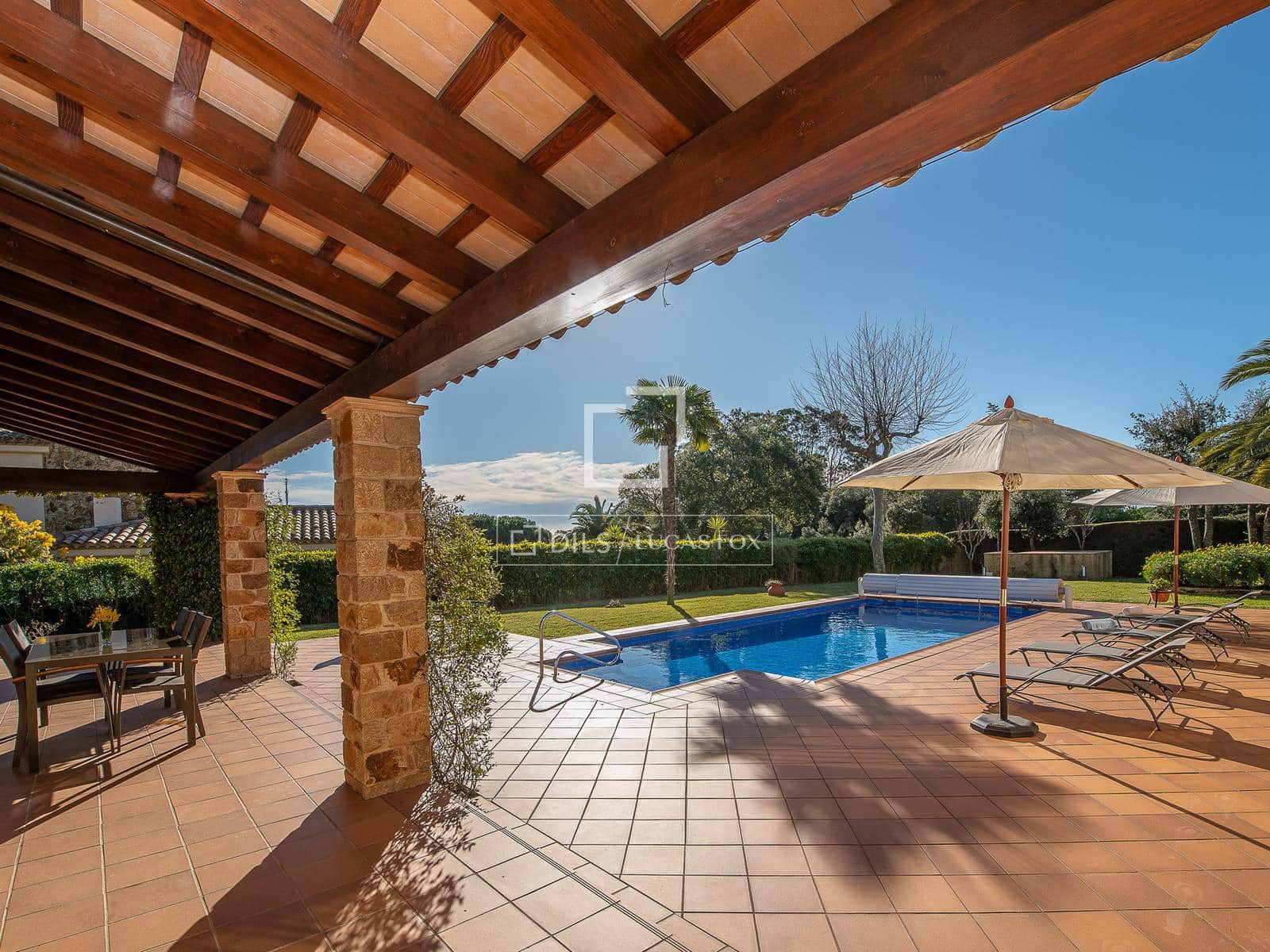 Chalet de 4 habitaciones en Castell-Platja d'Aro en venta con piscina garaje - 945.000 € (Ref: 9558891)