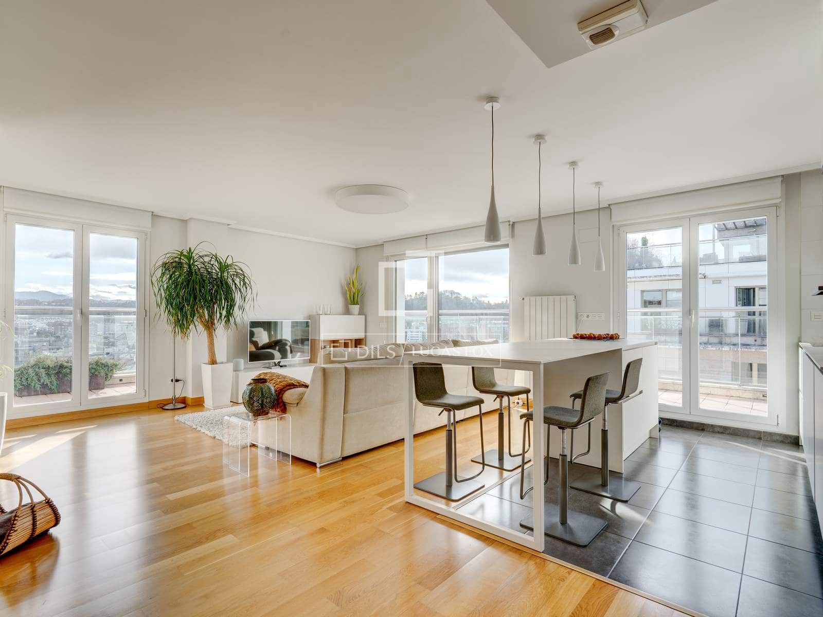 3 soveværelse Lejlighed til salg i Donostia-San Sebastian med swimmingpool garage - € 1.490.000 (Ref: 9559155)