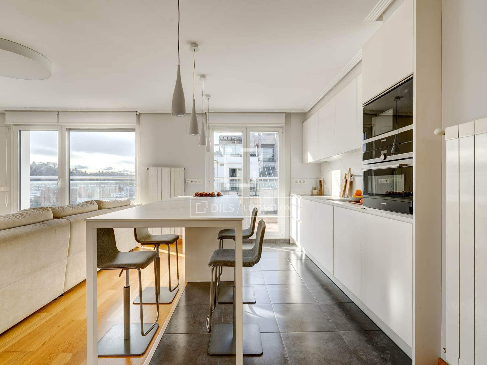 3 soveværelse Lejlighed til salg i Donostia-San Sebastian med swimmingpool garage - € 1.490.000 (Ref: 9559155)