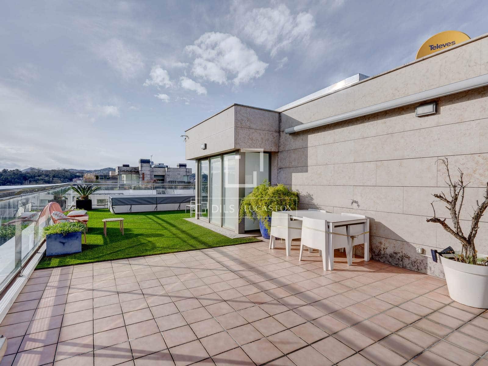 3 soveværelse Lejlighed til salg i Donostia-San Sebastian med swimmingpool garage - € 1.490.000 (Ref: 9559155)