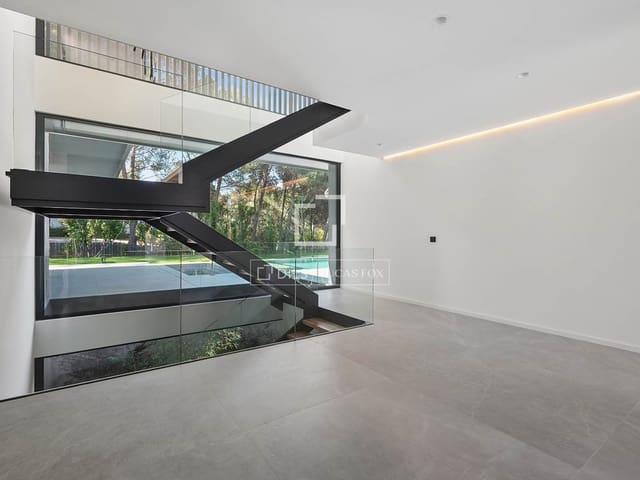 5 chambre Villa/Maison à vendre à Boadilla del Monte avec piscine garage - 4 100 000 € (Ref: 9559455)