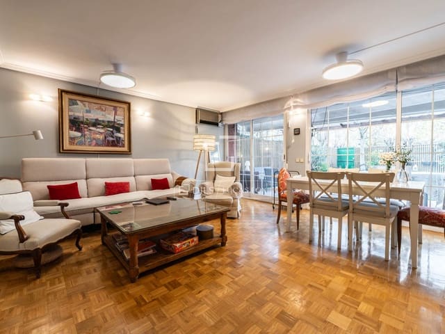 2 soveværelse Villa til salg i Alcobendas med swimmingpool garage - € 1.300.000 (Ref: 9559809)