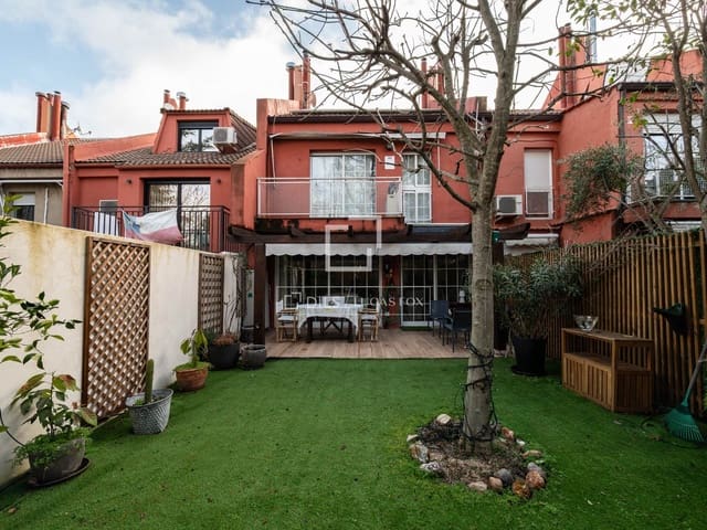 2 soveværelse Villa til salg i Alcobendas med swimmingpool garage - € 1.300.000 (Ref: 9559809)