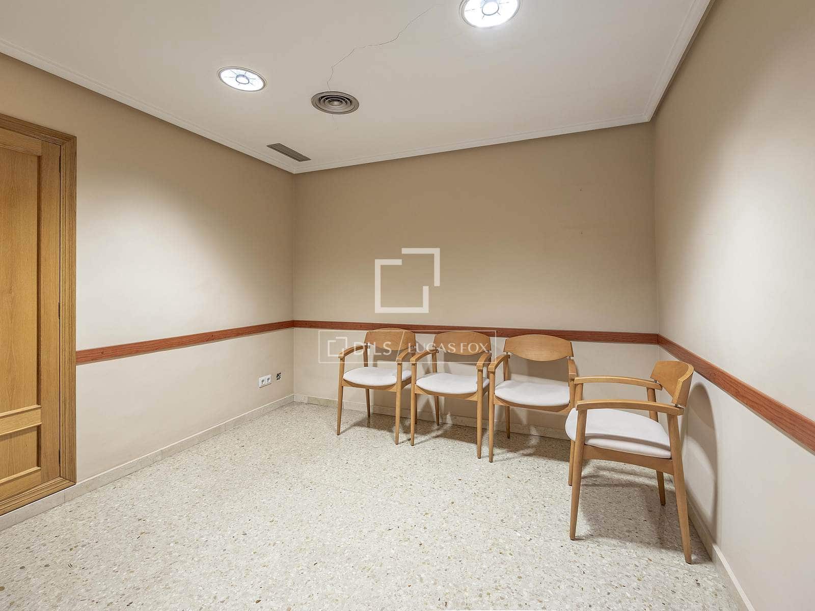 8 Zimmer Büro zu verkaufen in Valencia Stadt mit Garage - 530.000 € (Ref: 9562186)