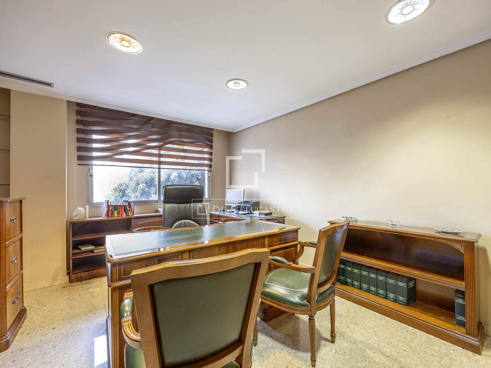 8 Zimmer Büro zu verkaufen in Valencia Stadt mit Garage - 530.000 € (Ref: 9562186)