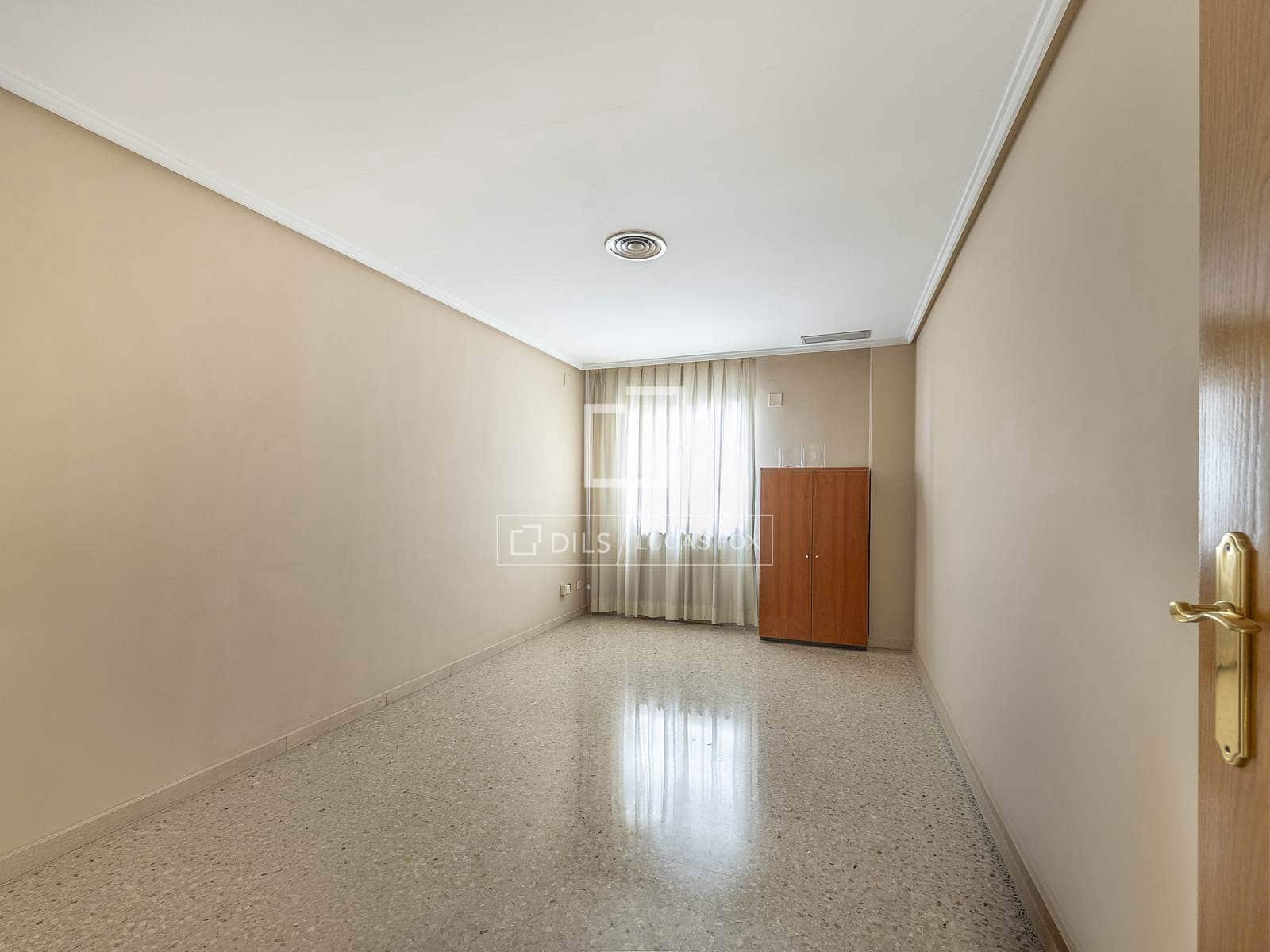 8 Zimmer Büro zu verkaufen in Valencia Stadt mit Garage - 530.000 € (Ref: 9562186)