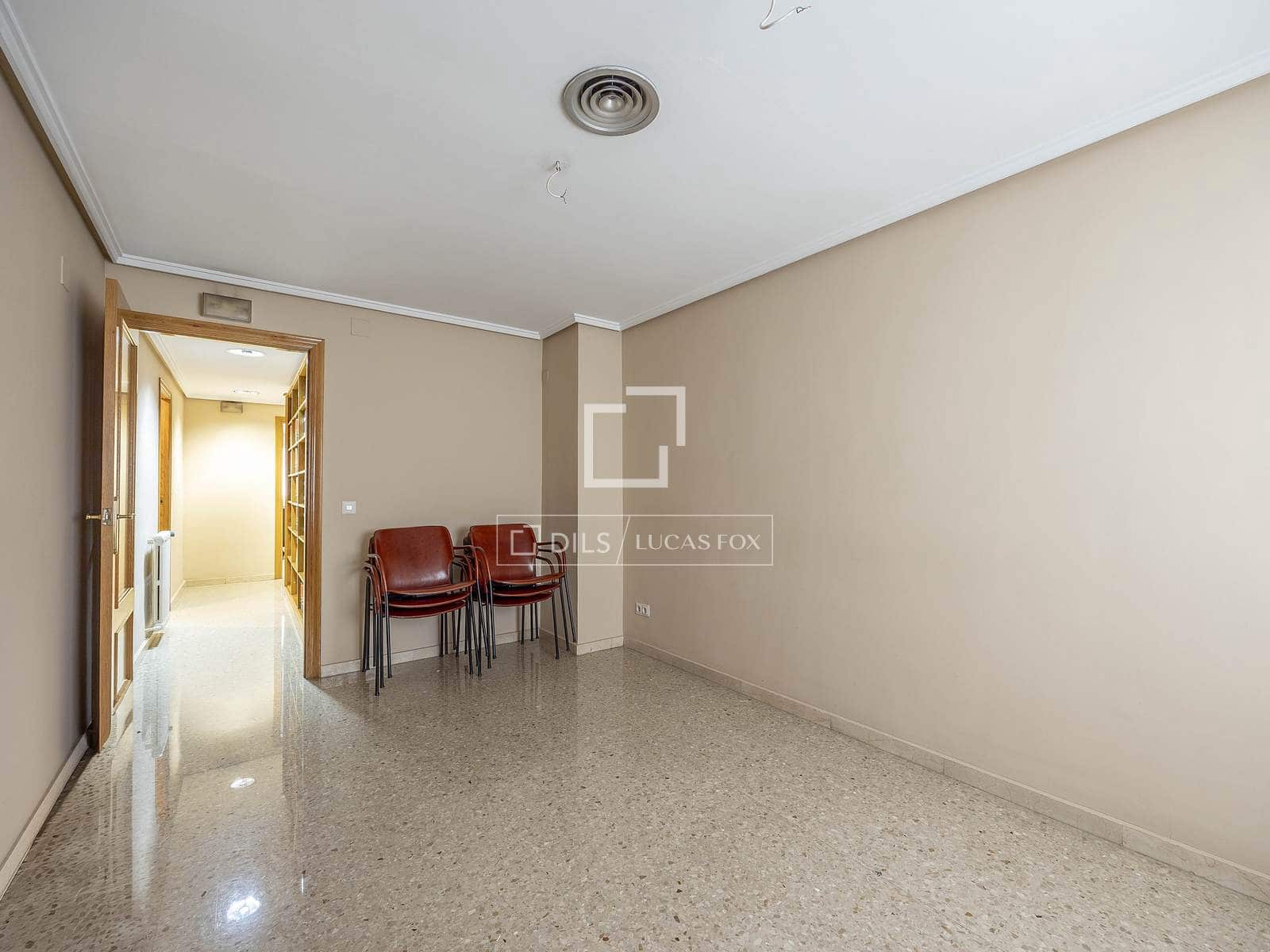 8 Zimmer Büro zu verkaufen in Valencia Stadt mit Garage - 530.000 € (Ref: 9562186)