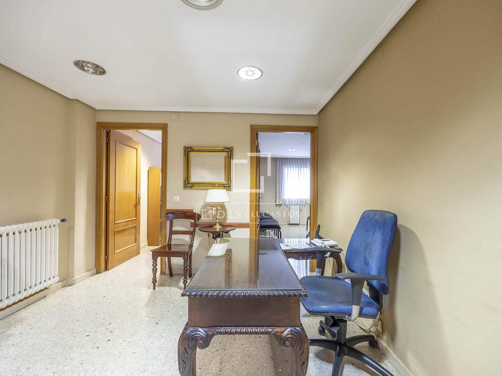 8 Zimmer Büro zu verkaufen in Valencia Stadt mit Garage - 530.000 € (Ref: 9562186)