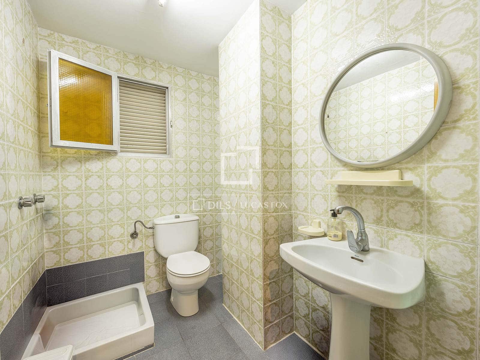 8 Zimmer Büro zu verkaufen in Valencia Stadt mit Garage - 530.000 € (Ref: 9562186)