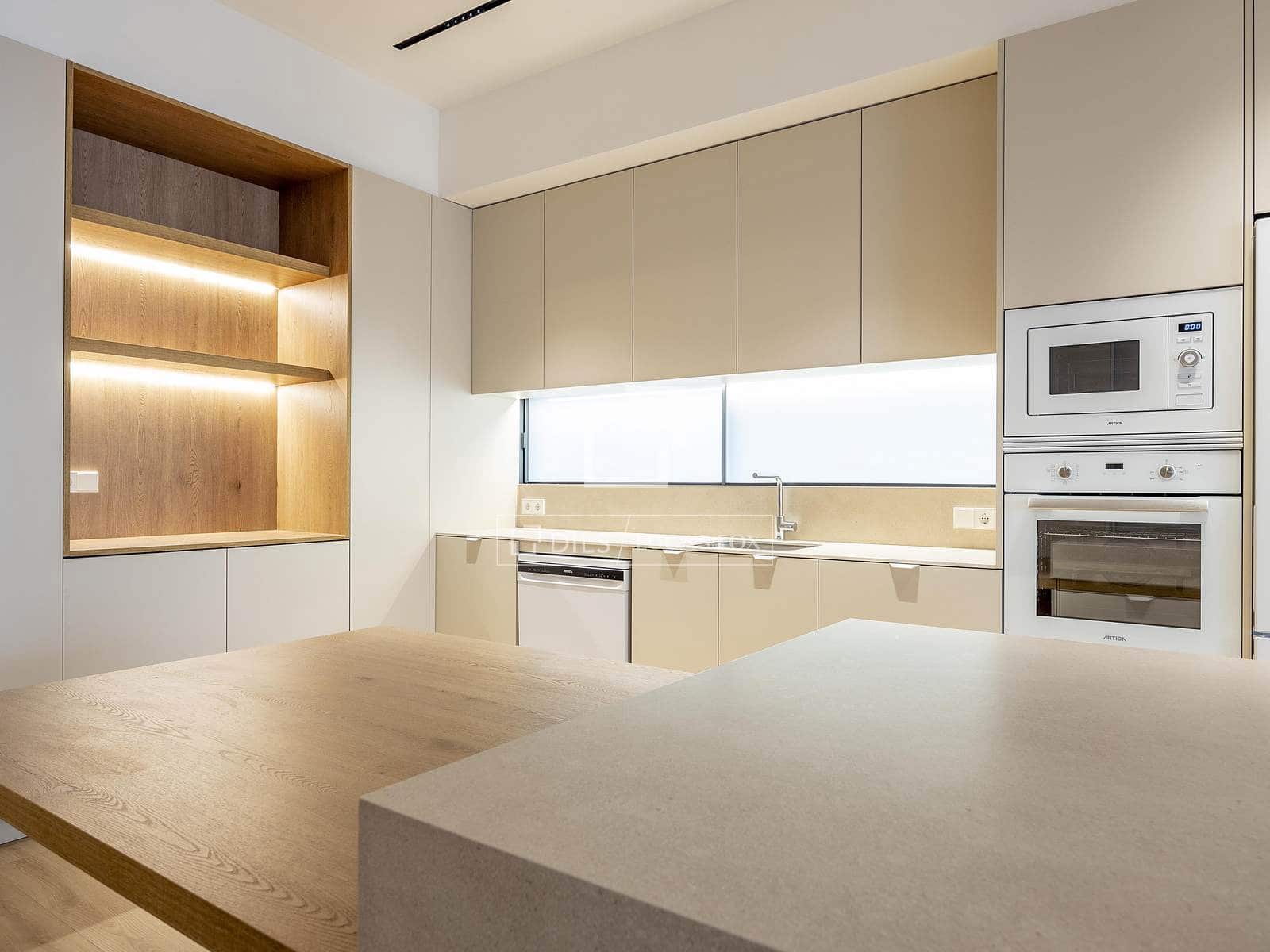 3 makuuhuone Huoneisto myytävänä paikassa Valencia kaupunki - 1 350 000 € (Ref: 9562187)