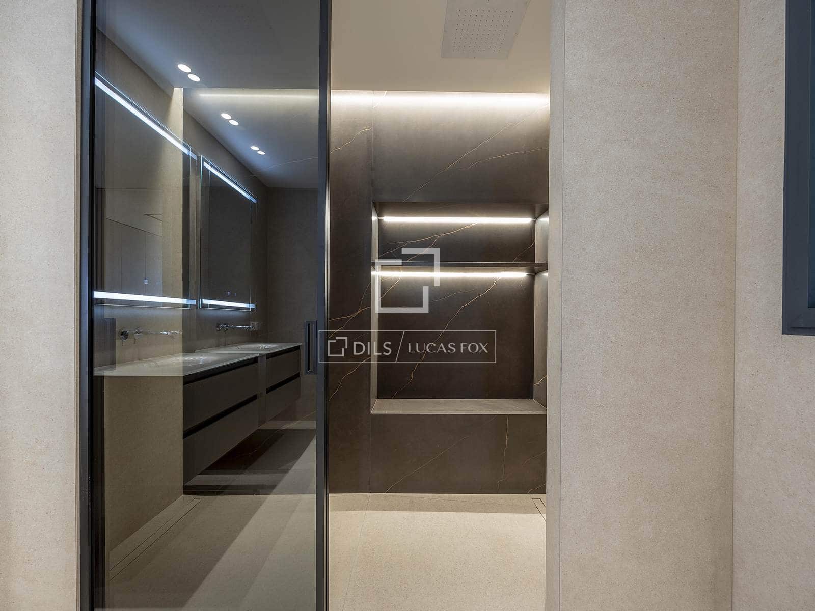 3 makuuhuone Huoneisto myytävänä paikassa Valencia kaupunki - 1 350 000 € (Ref: 9562187)