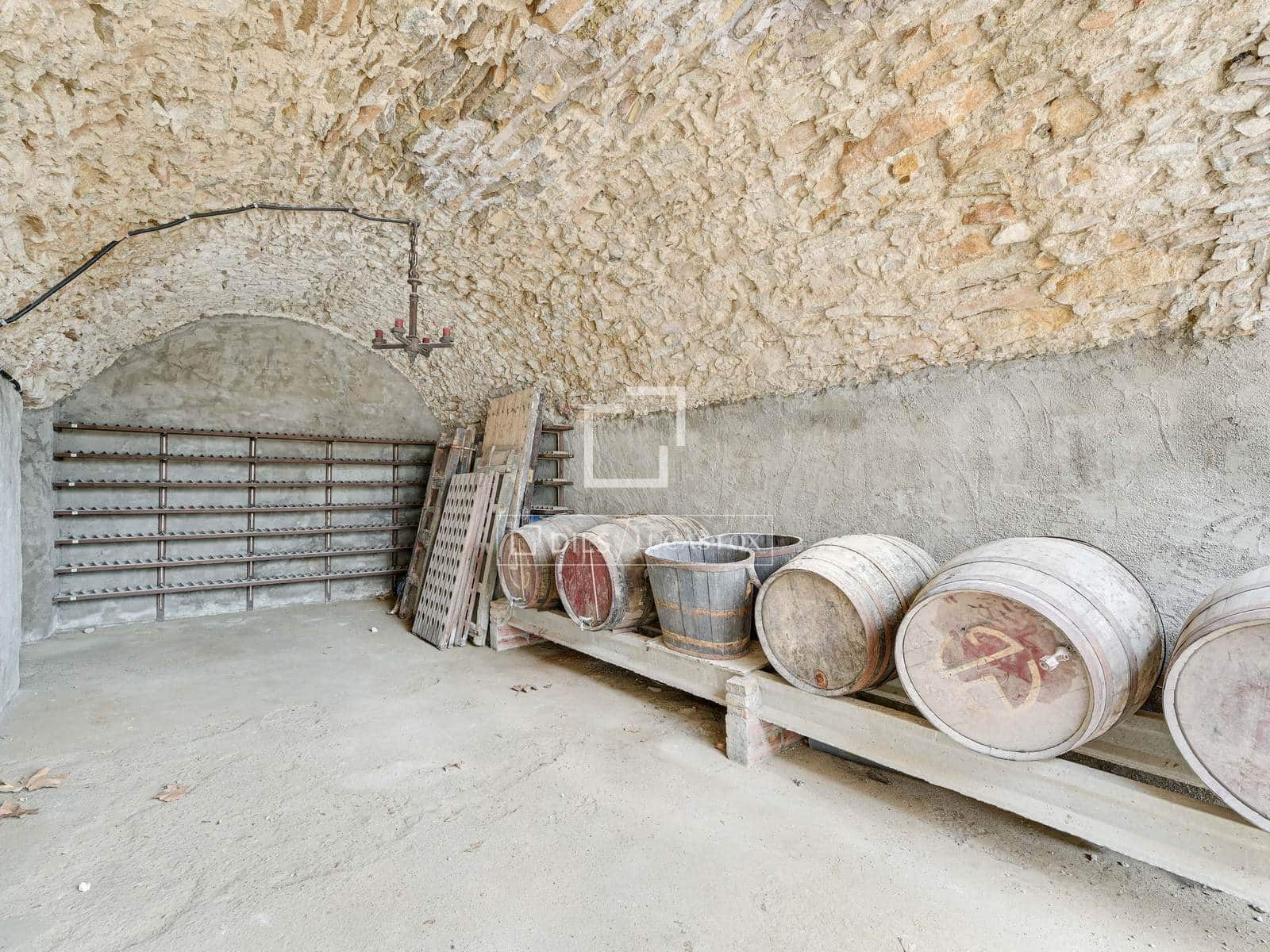 5 bedroom Finca/Country House for sale in Peratallada - € 1,690,000 (Ref: 9562188)