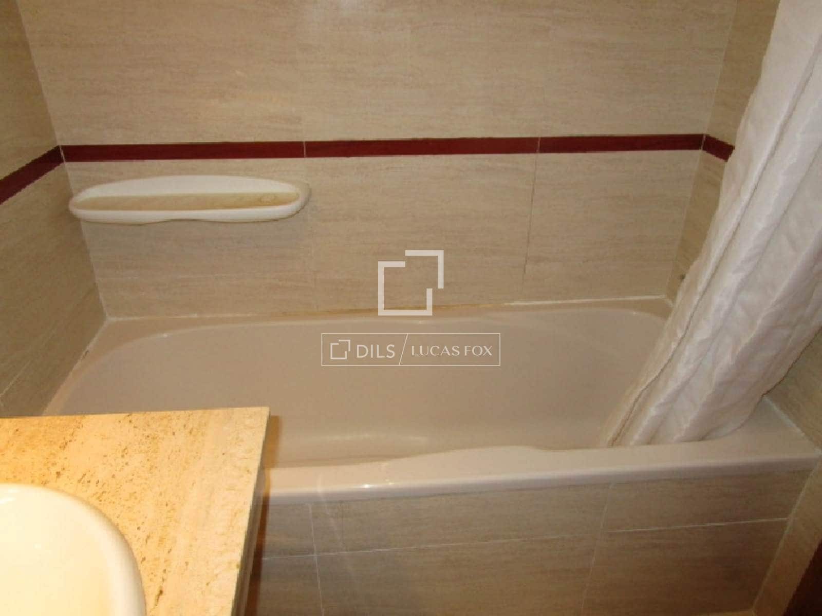 4 sypialnia Apartament do wynajęcia w Miasto Walencja z garażem - 1 800 € (Ref: 9562547)