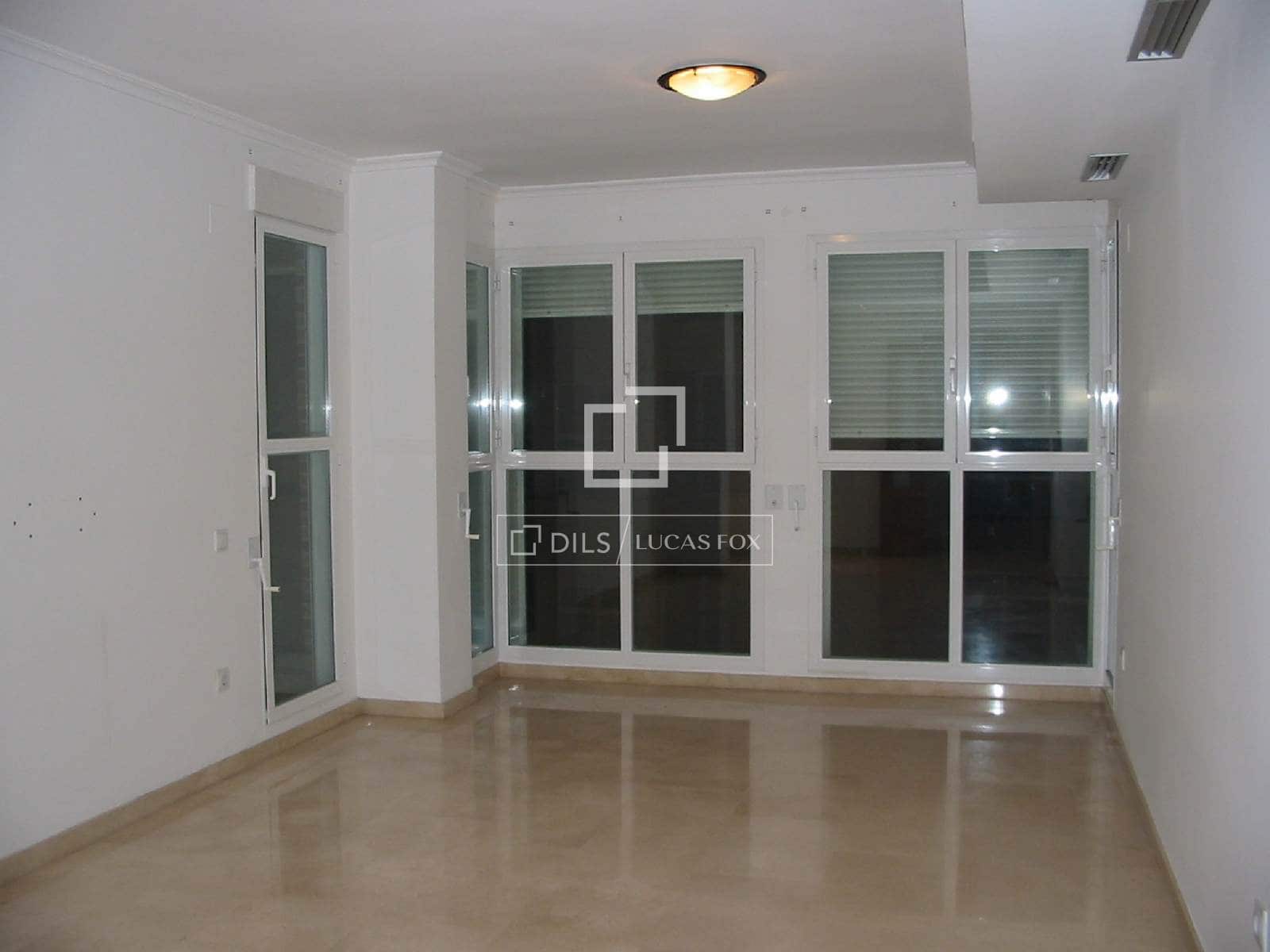 4 sypialnia Apartament do wynajęcia w Miasto Walencja z garażem - 1 800 € (Ref: 9562547)