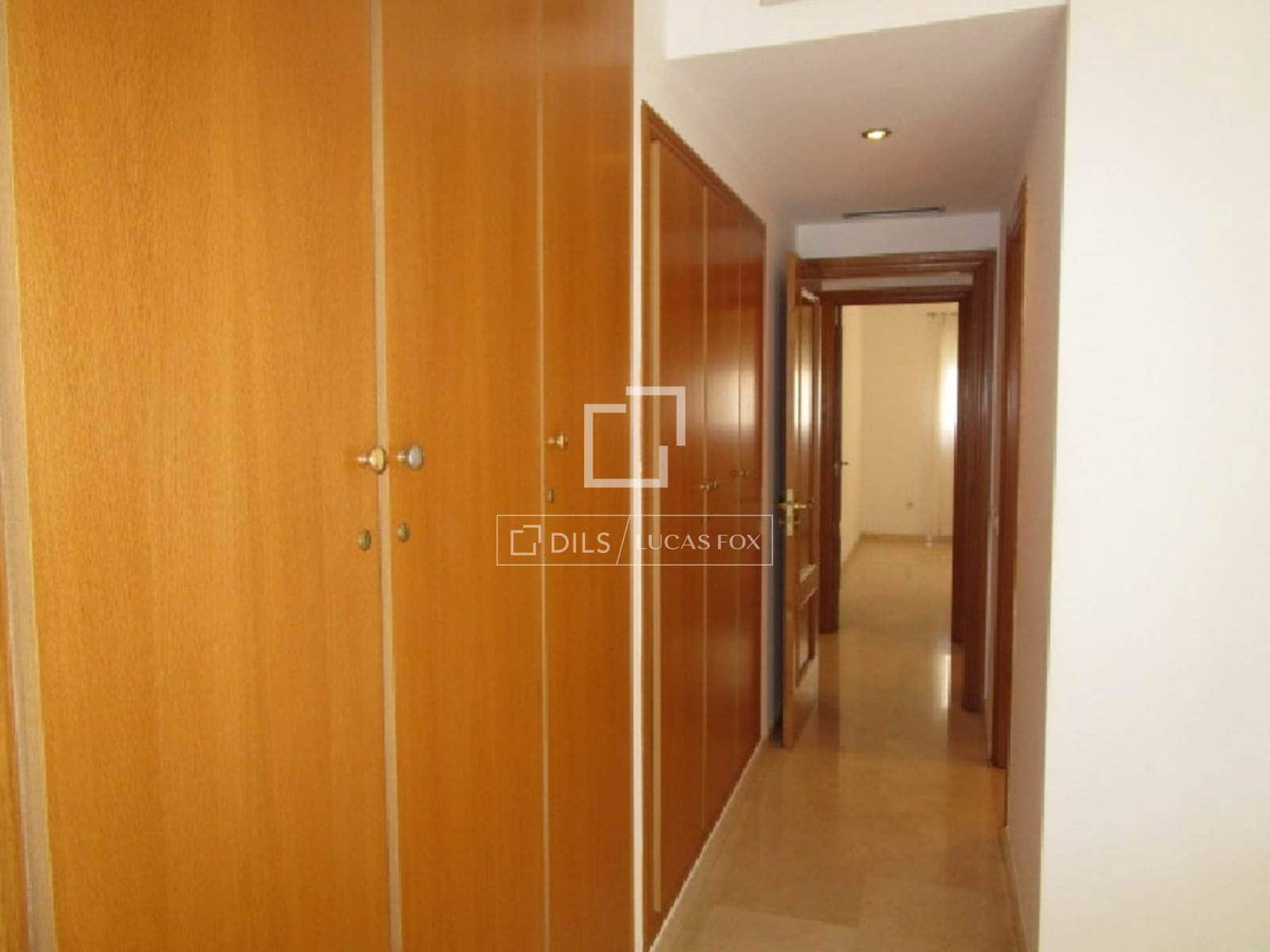 4 sypialnia Apartament do wynajęcia w Miasto Walencja z garażem - 1 800 € (Ref: 9562547)