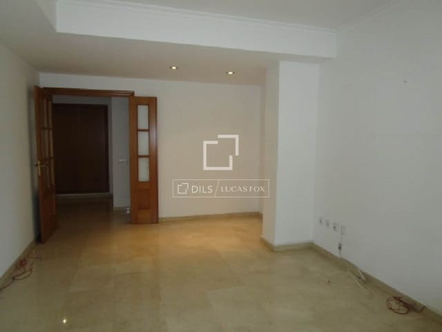 4 sovrum Lägenhet att hyra i Valencia stad med garage - 1 800 € (Ref: 9562547)