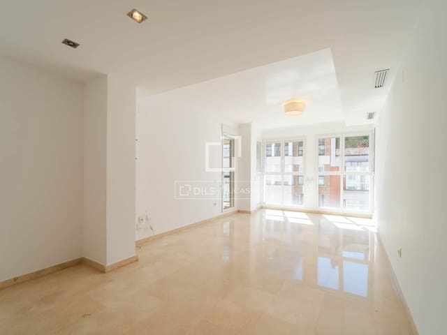 4 soveværelse Lejlighed til leje i Valencia by med garage - € 1.800 (Ref: 9562547)