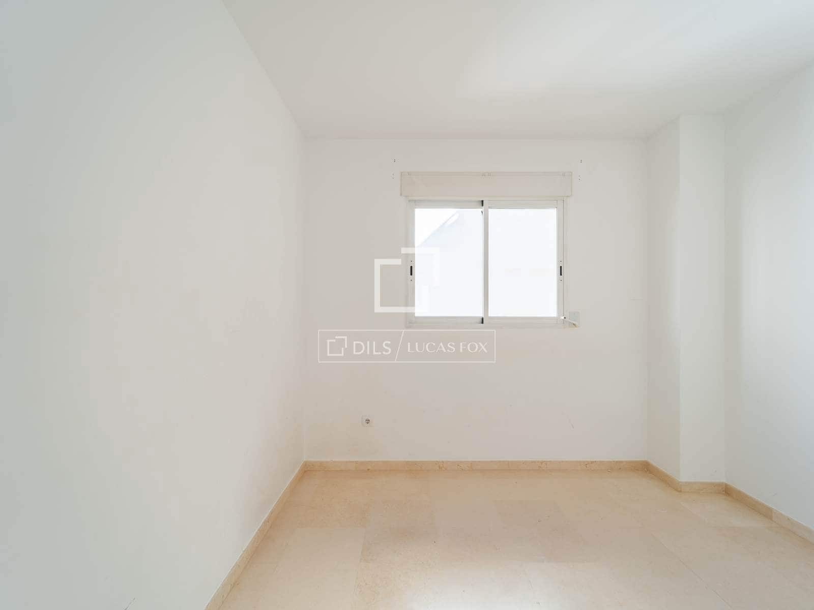 4 soveværelse Lejlighed til leje i Valencia by med garage - € 1.800 (Ref: 9562547)