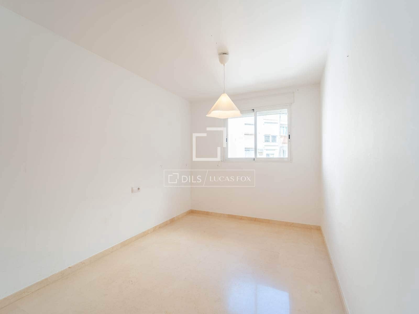 4 soveværelse Lejlighed til leje i Valencia by med garage - € 1.800 (Ref: 9562547)