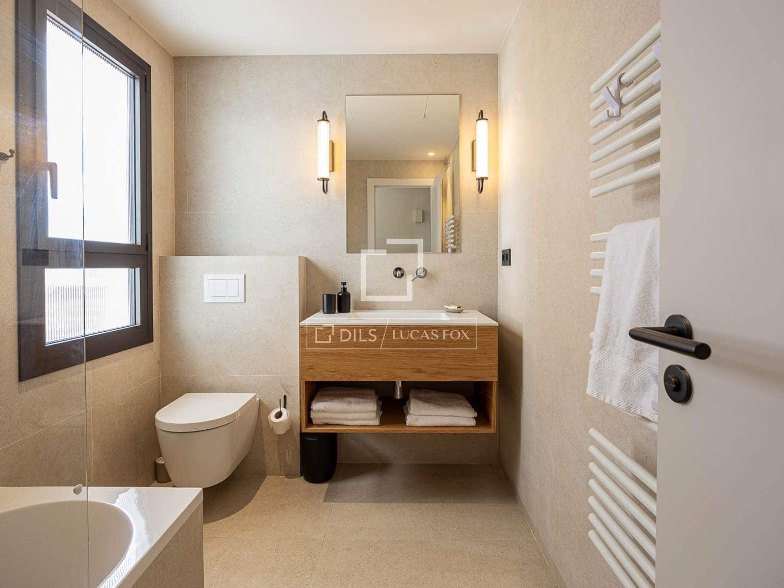 2 bedroom Apartment for rent in Barcelona city - € 3,000 (Ref: 9563705)