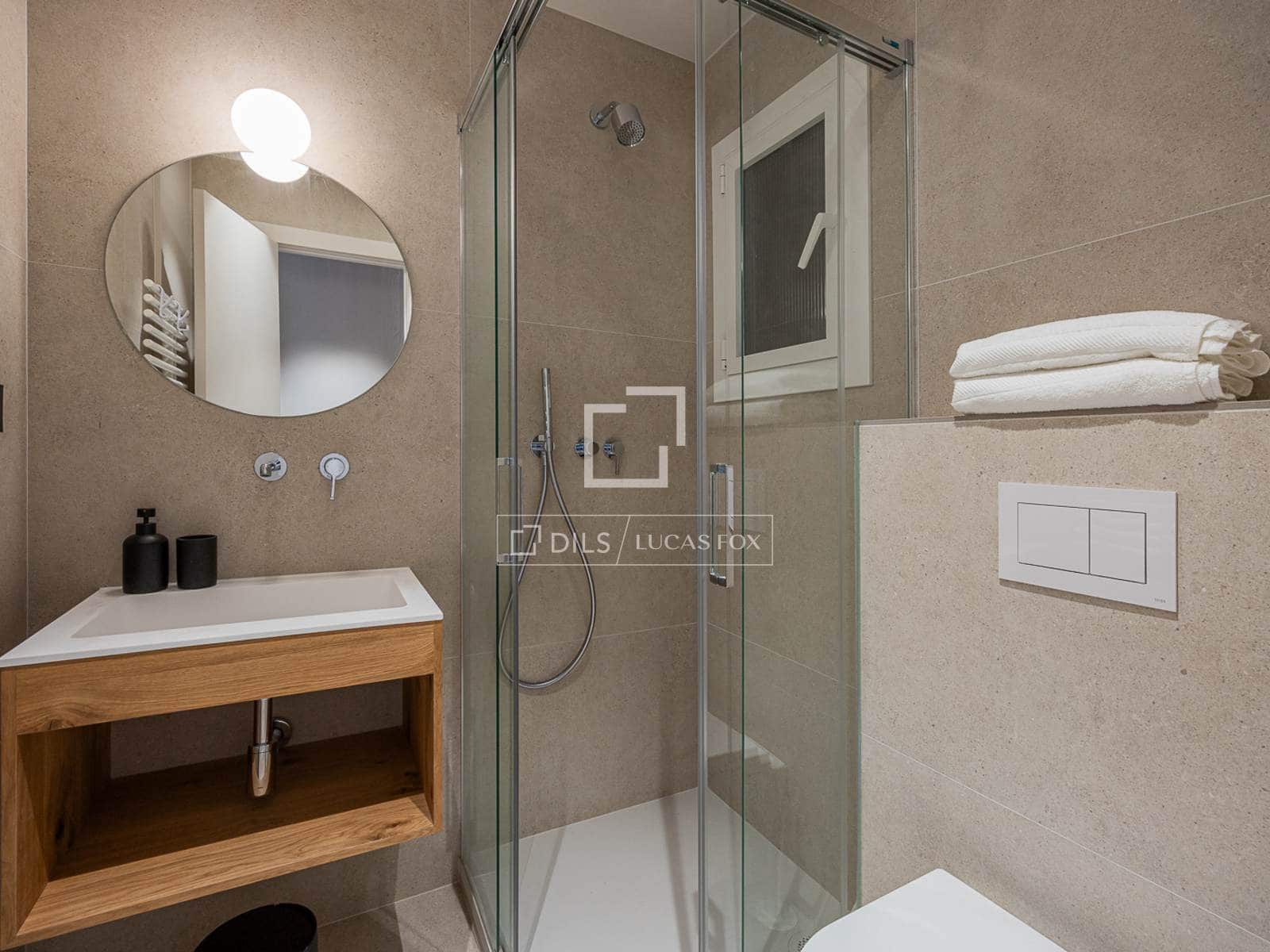 2 bedroom Apartment for rent in Barcelona city - € 3,000 (Ref: 9563705)