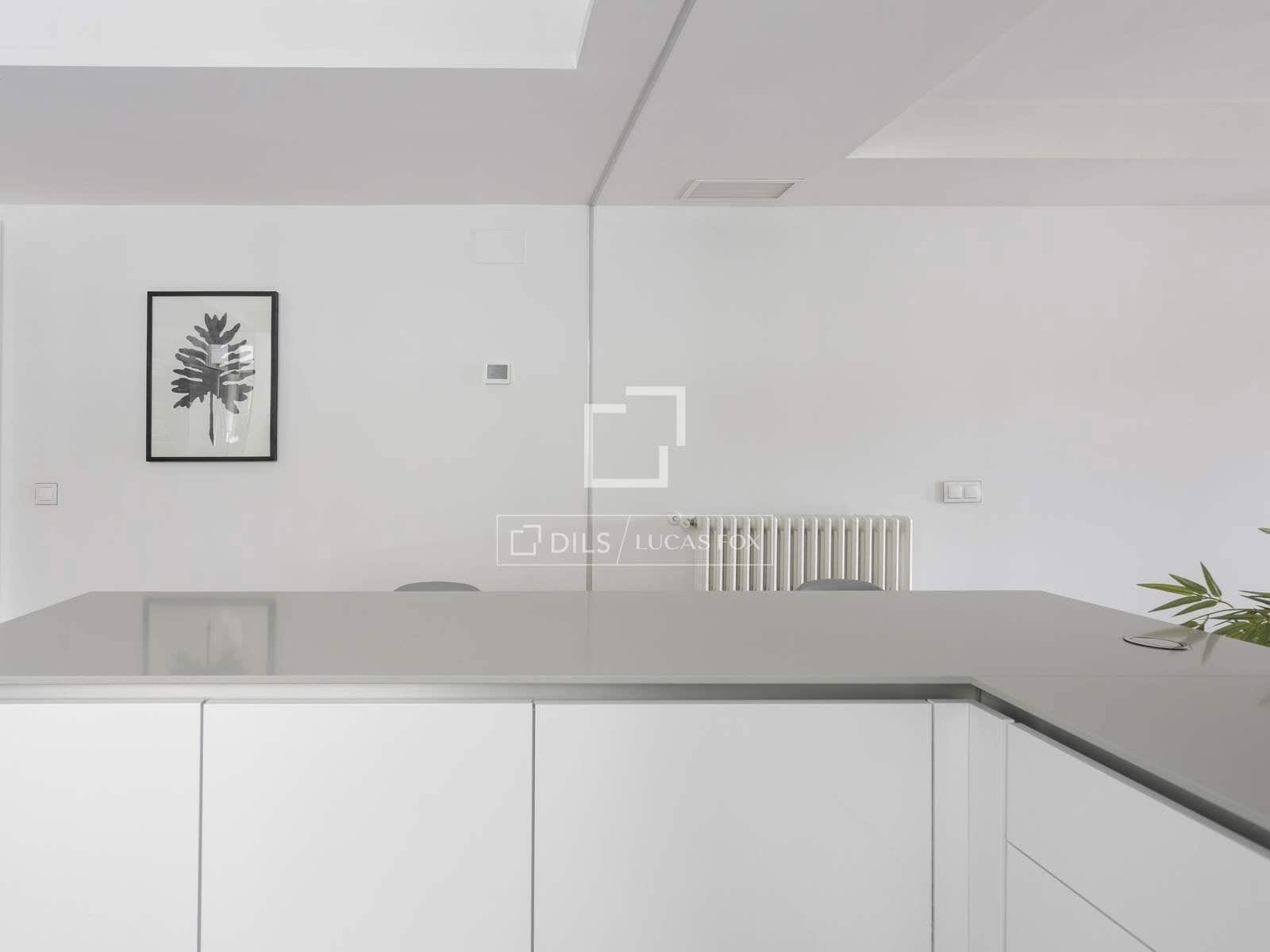 Appartement de 2 chambres à louer à Madrid ville - 3 650 € (Ref: 9565493)