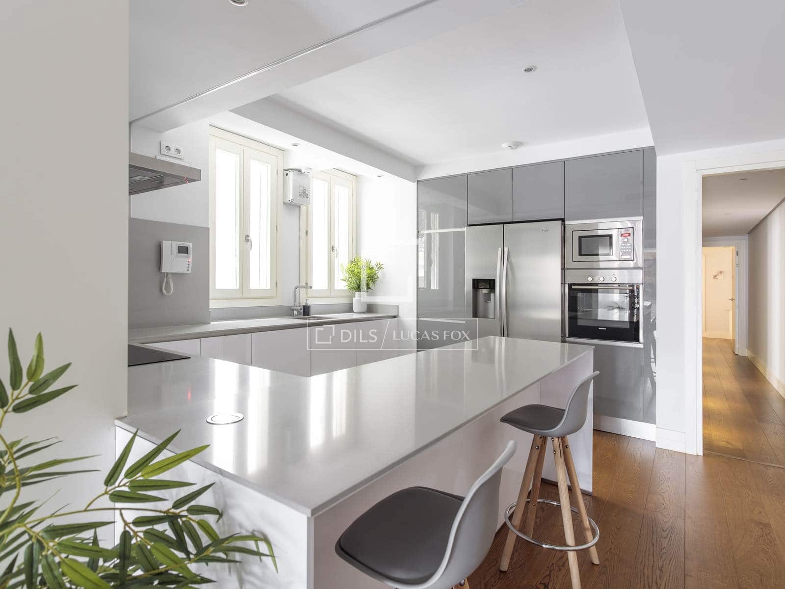 Appartement de 2 chambres à louer à Madrid ville - 3 650 € (Ref: 9565493)