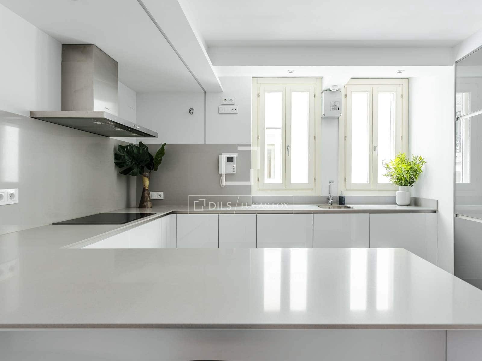 Appartement de 2 chambres à louer à Madrid ville - 3 650 € (Ref: 9565493)