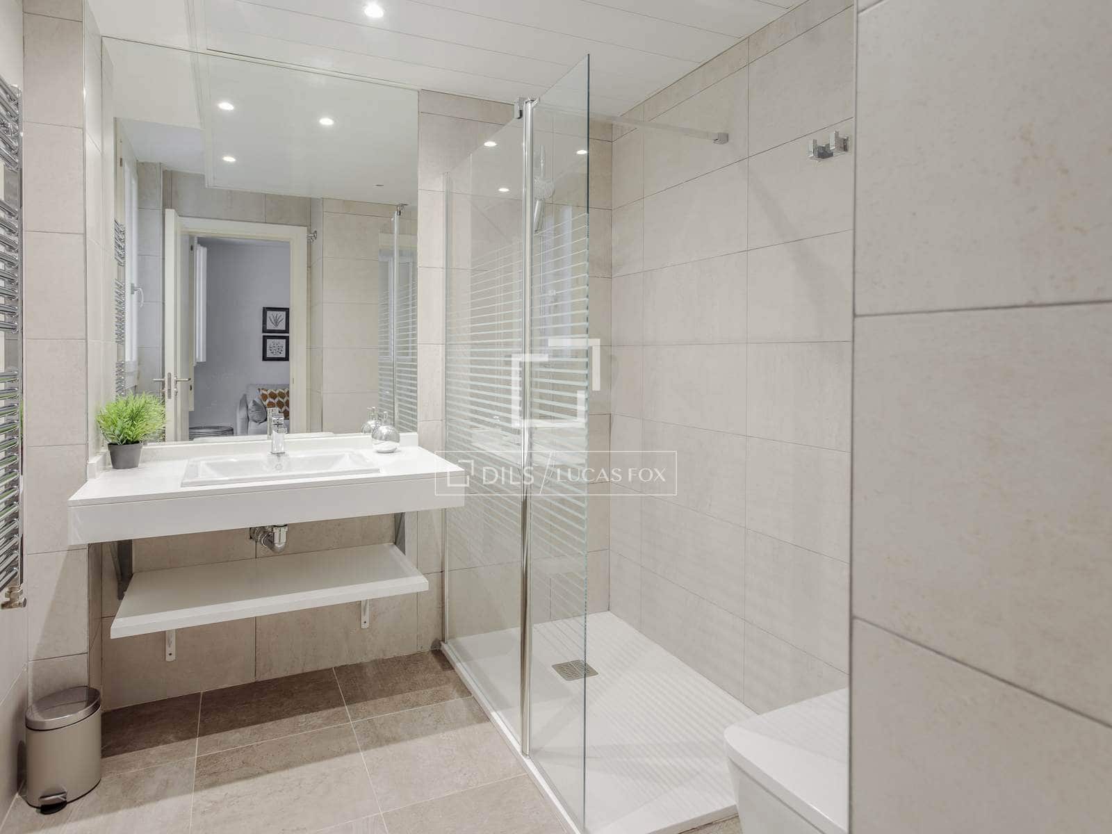 Appartement de 2 chambres à louer à Madrid ville - 3 650 € (Ref: 9565493)