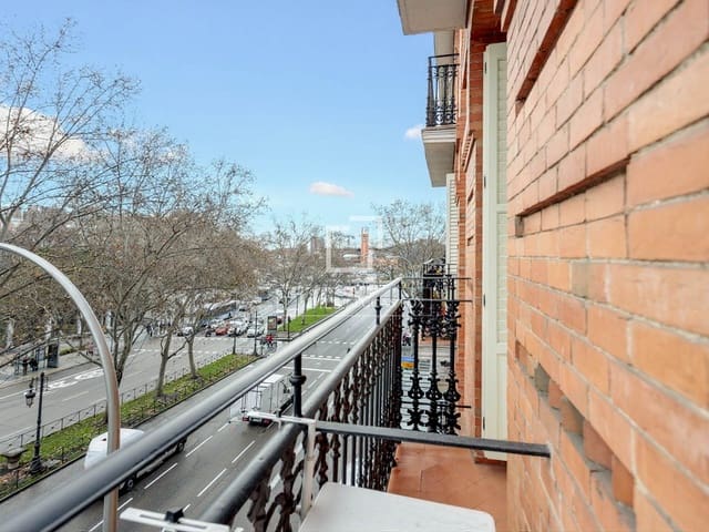 Appartement de 2 chambres à louer à Madrid ville - 3 650 € (Ref: 9565493)