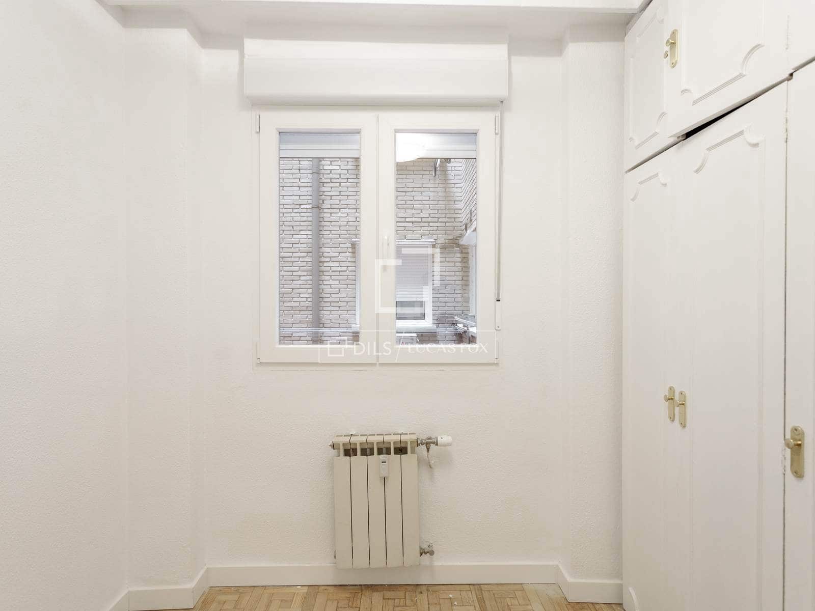 2 quarto Apartamento para arrendar em Madrid cidade com piscina garagem - 1 600 € (Ref: 9565836)