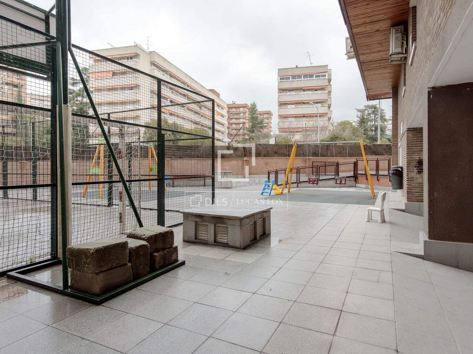 2 quarto Apartamento para arrendar em Madrid cidade com piscina garagem - 1 600 € (Ref: 9565836)