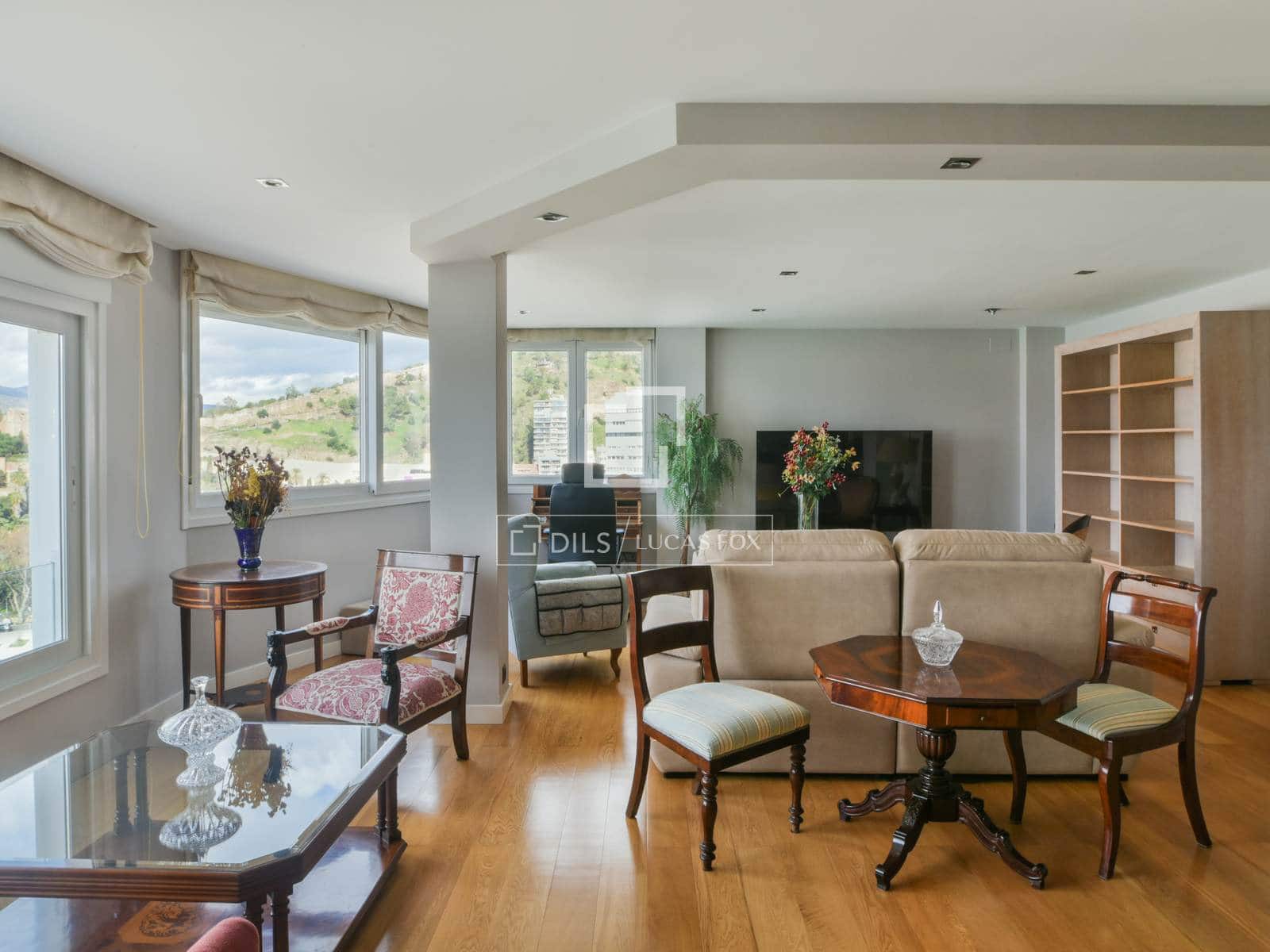 3 bedroom Apartment for rent in Malaga city with garage - € 5,000 (Ref: 9565837)