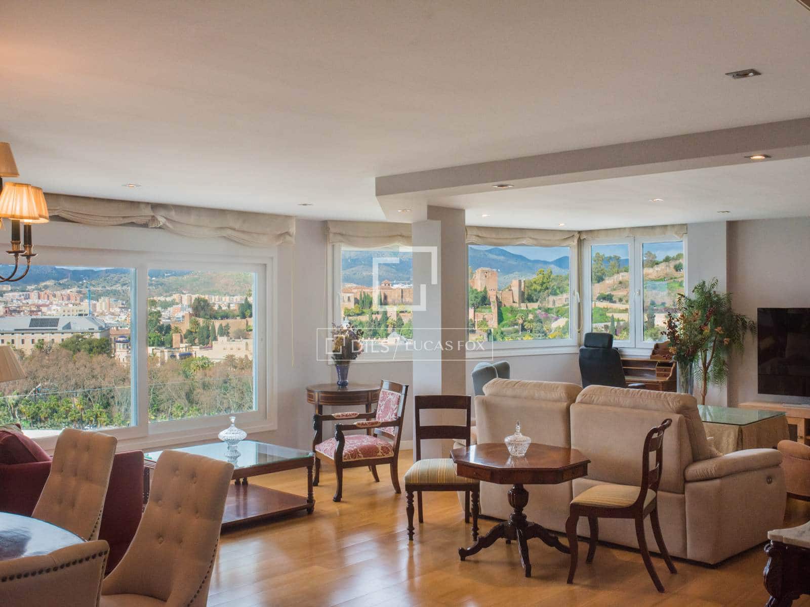 3 bedroom Apartment for rent in Malaga city with garage - € 5,000 (Ref: 9565837)