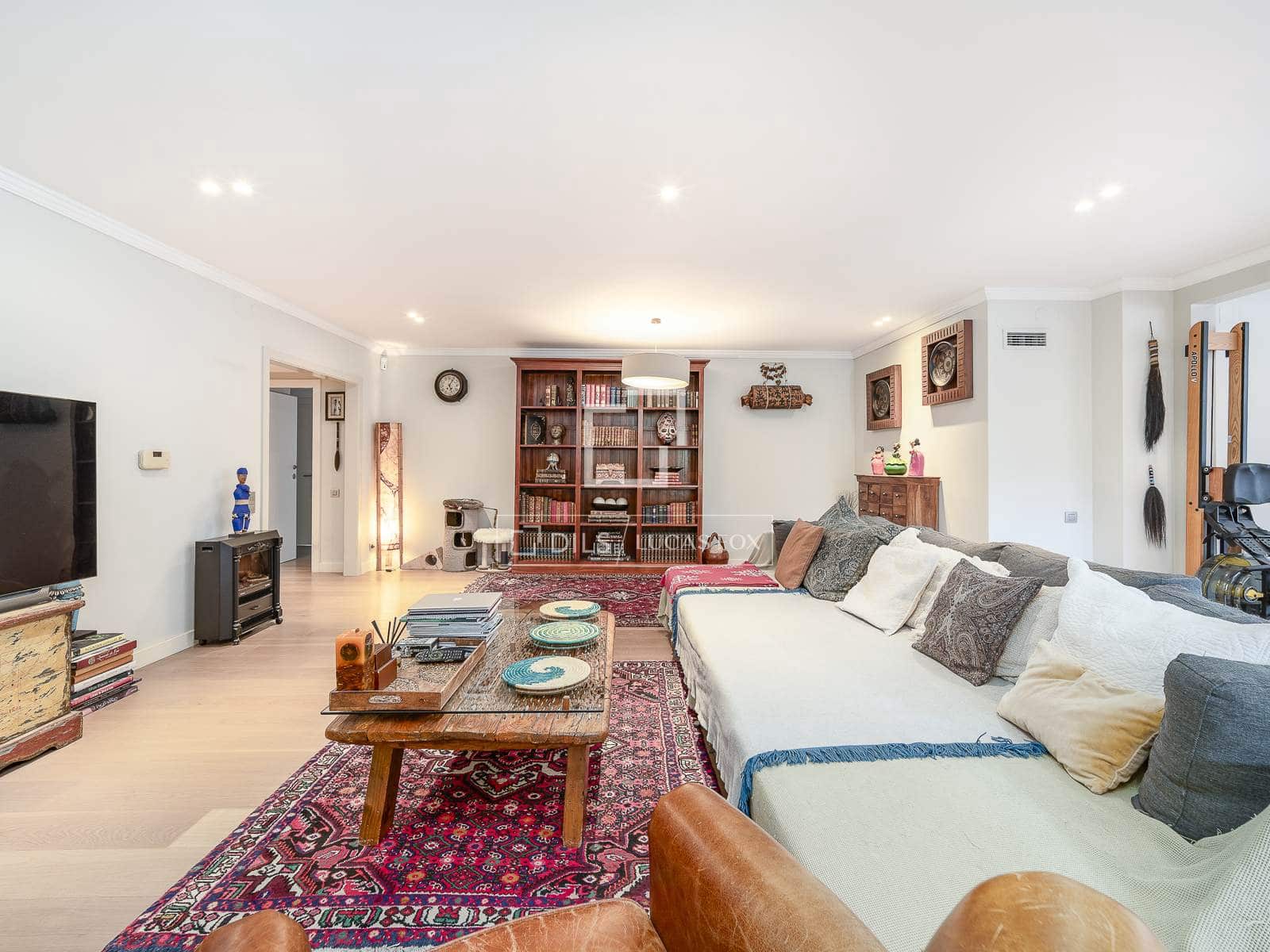 6 bedroom Apartment for sale in Barcelona city with garage - € 2,560,000 (Ref: 9565838)