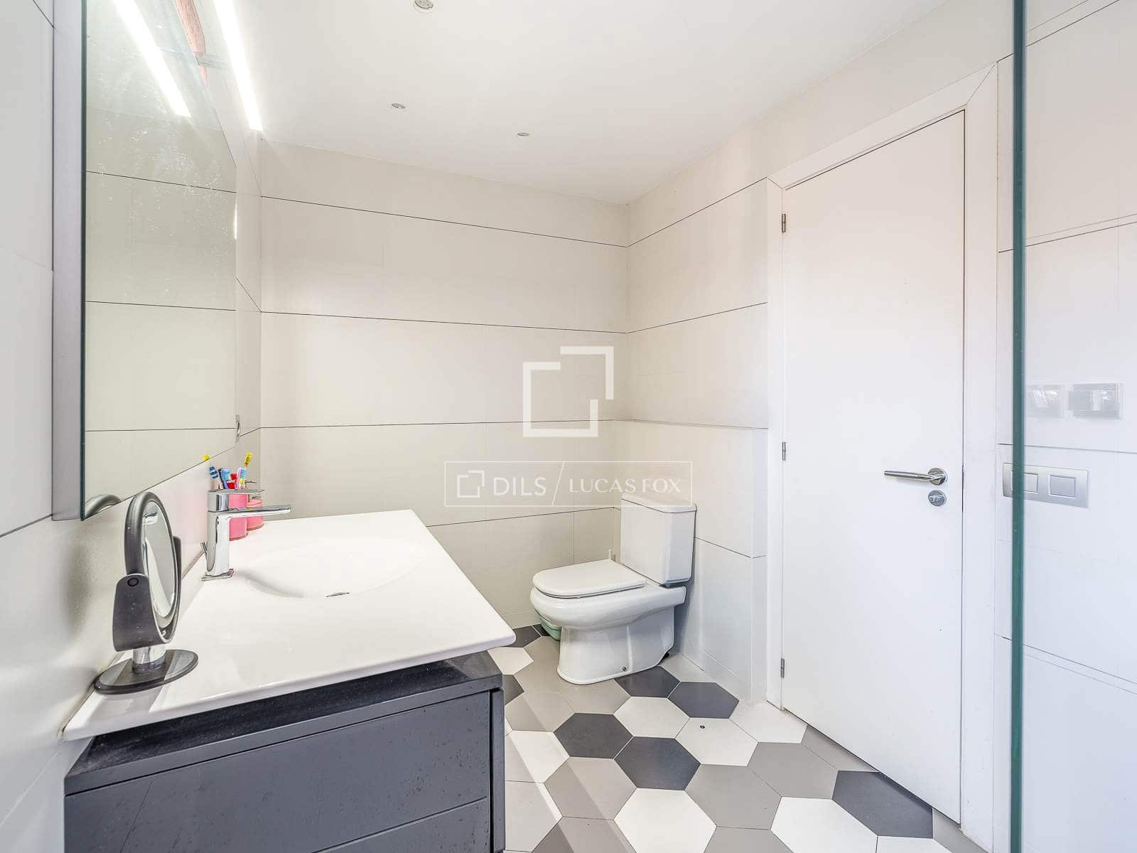 6 bedroom Apartment for sale in Barcelona city with garage - € 2,560,000 (Ref: 9565838)