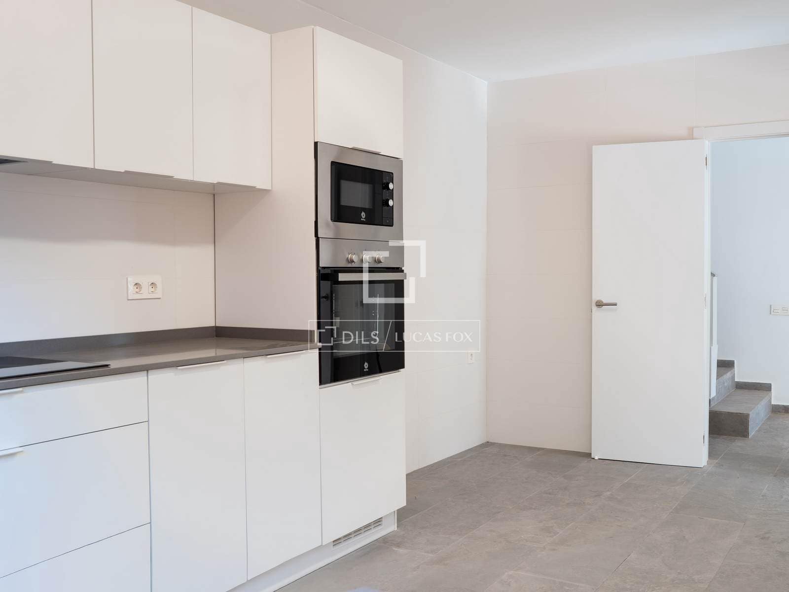 5 bedroom Villa for sale in Sant Cugat del Valles with pool garage - € 1,199,000 (Ref: 9566419)