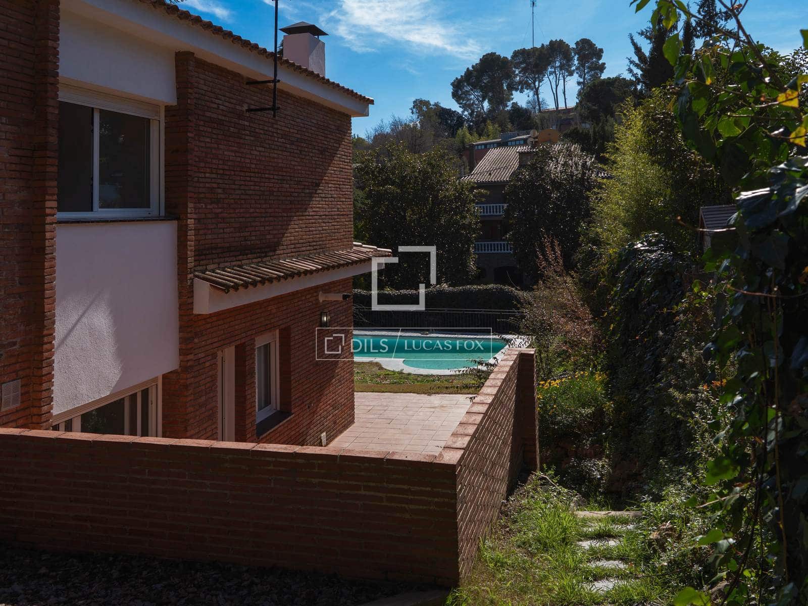 5 bedroom Villa for sale in Sant Cugat del Valles with pool garage - € 1,199,000 (Ref: 9566419)