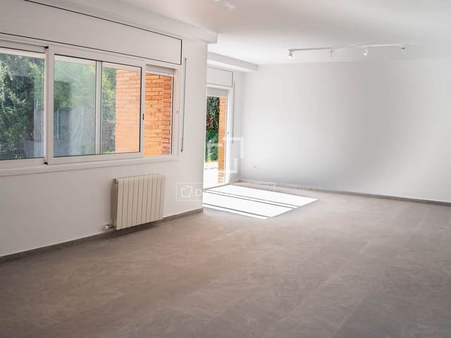 5 makuuhuone Huvila myytävänä paikassa Sant Cugat del Vallès mukana uima-altaan 
autotalli - 1 199 000 € (Ref: 9566419)