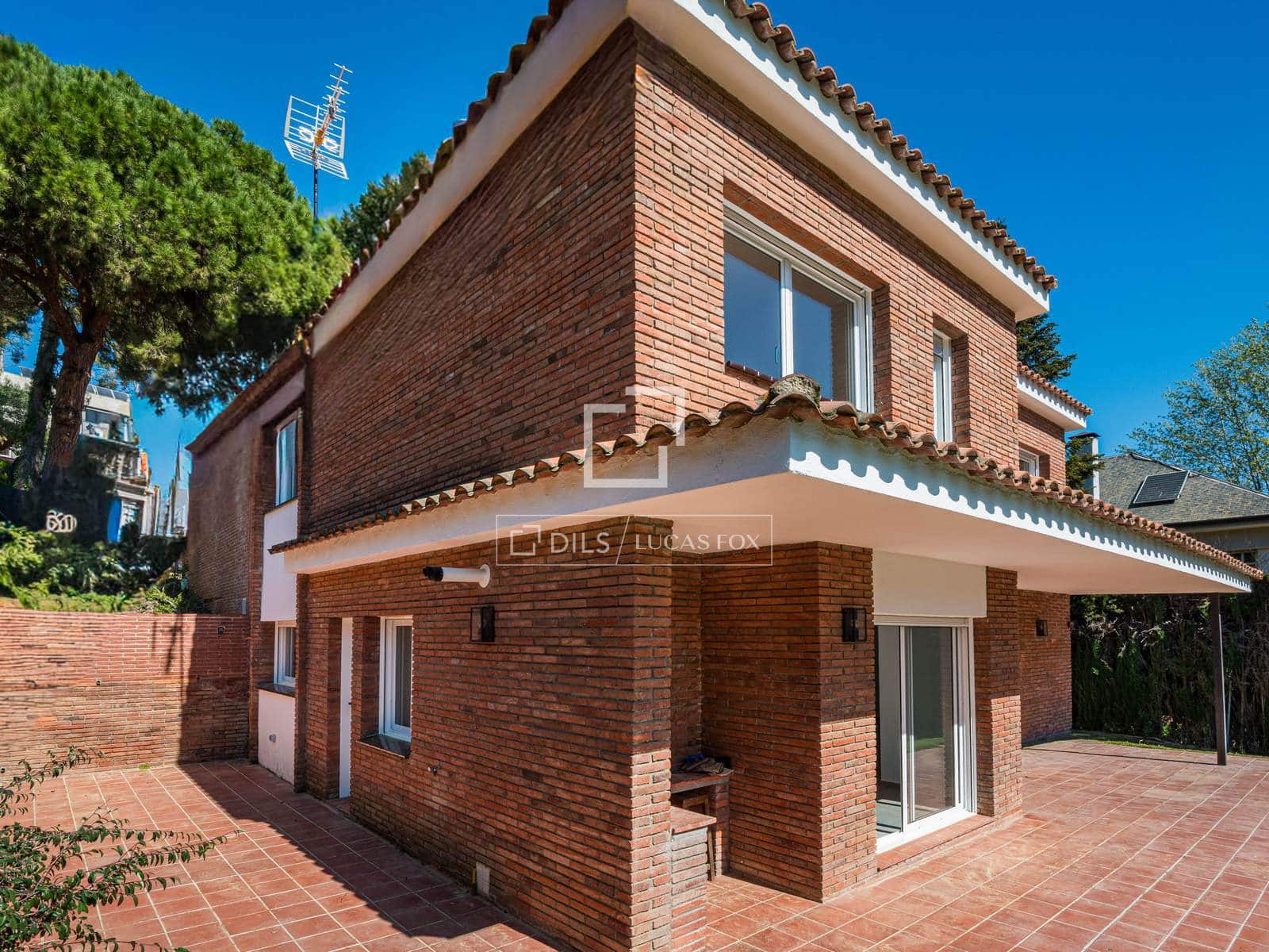 Chalet de 5 habitaciones en Sant Cugat del Vallès en venta con piscina garaje - 1.199.000 € (Ref: 9566419)