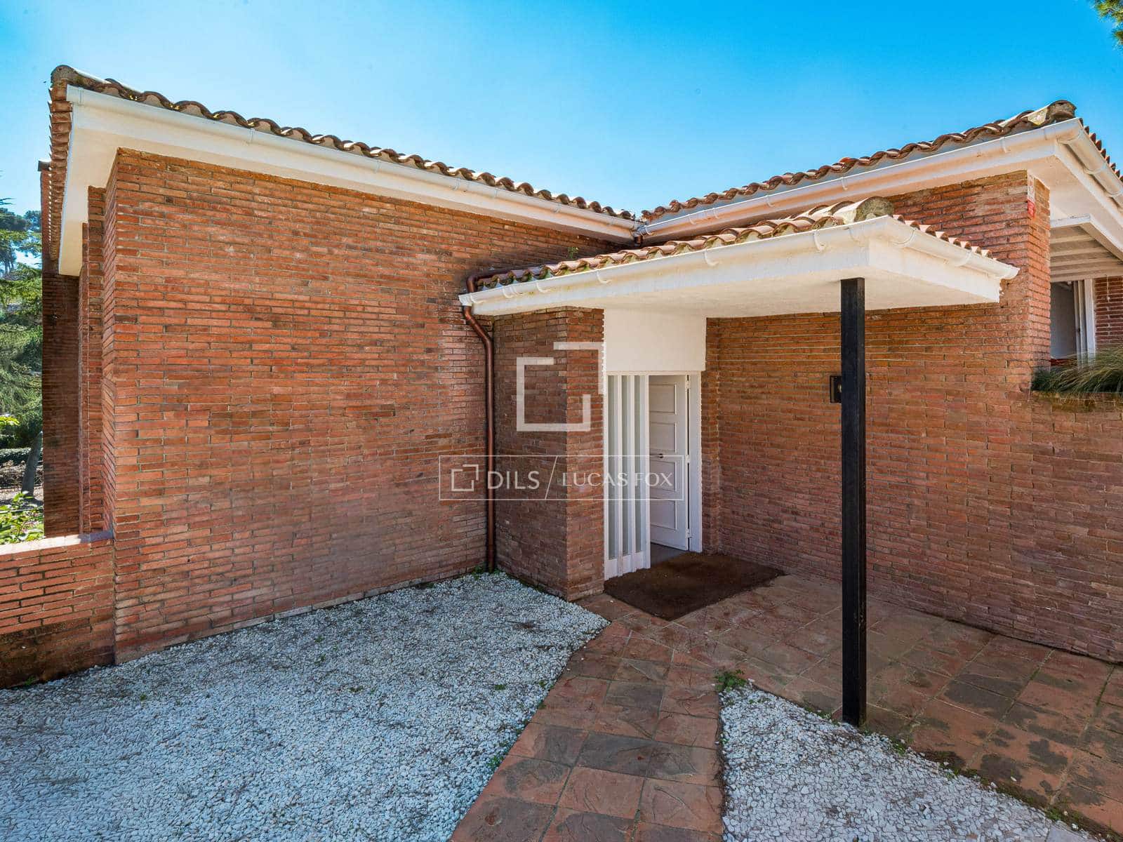 Chalet de 5 habitaciones en Sant Cugat del Vallès en venta con piscina garaje - 1.199.000 € (Ref: 9566419)