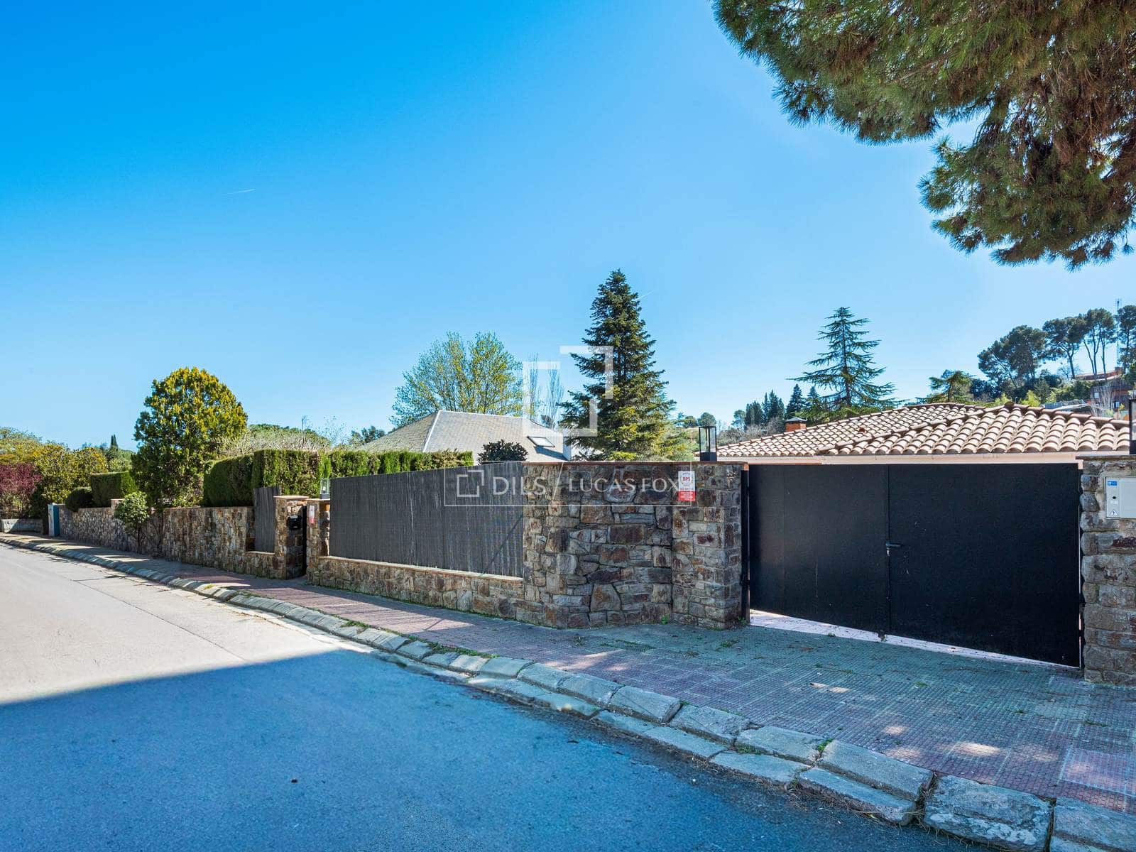 Chalet de 5 habitaciones en Sant Cugat del Vallès en venta con piscina garaje - 1.199.000 € (Ref: 9566419)