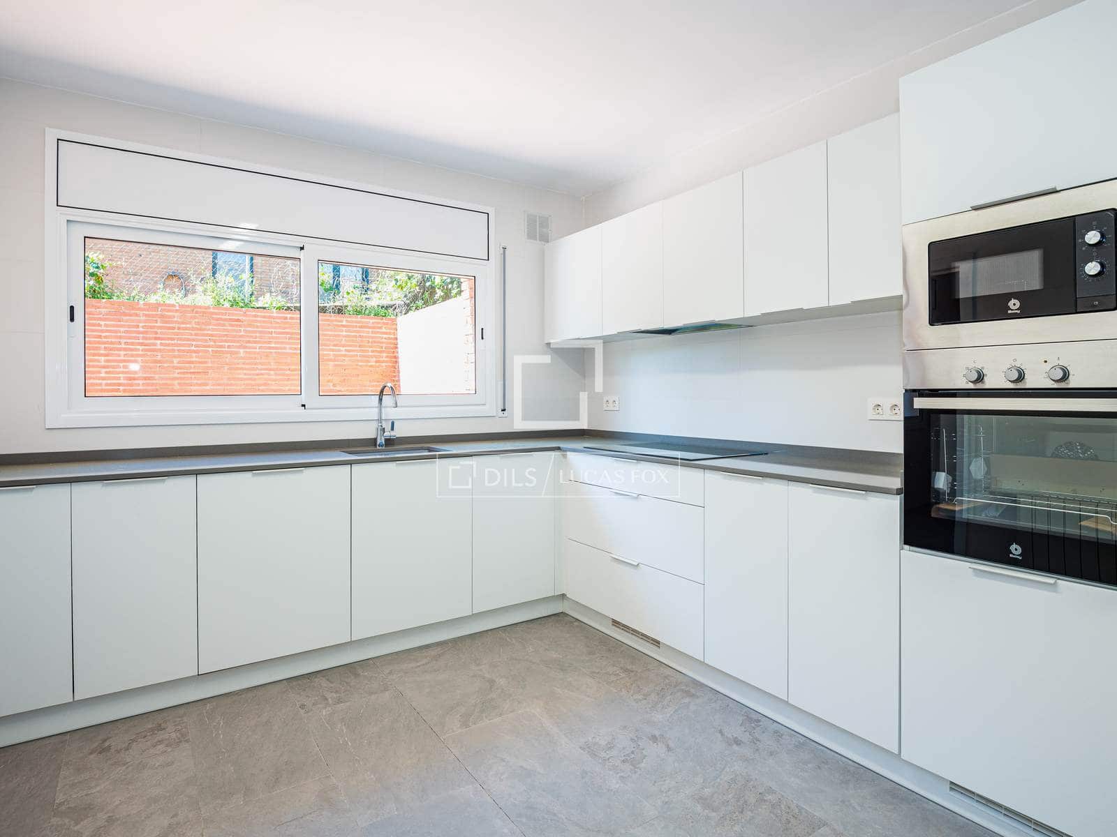 Chalet de 5 habitaciones en Sant Cugat del Vallès en venta con piscina garaje - 1.199.000 € (Ref: 9566419)