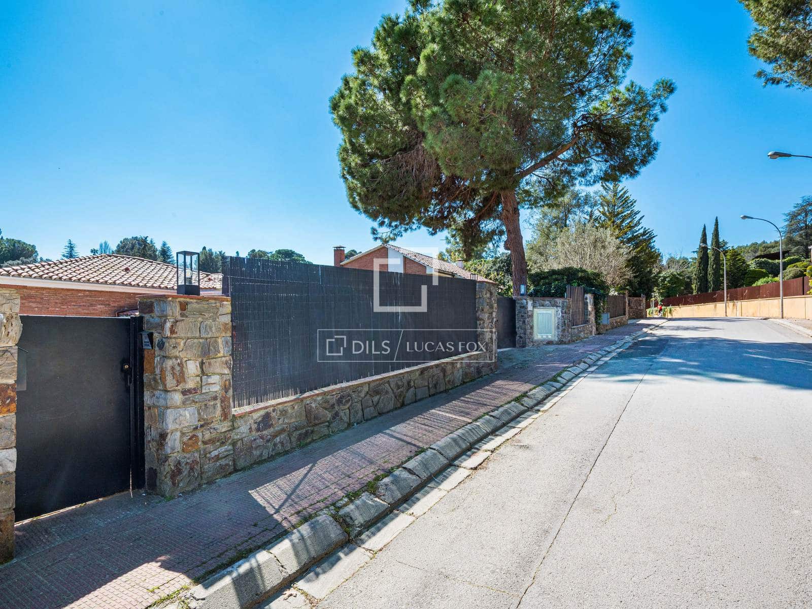 Chalet de 5 habitaciones en Sant Cugat del Vallès en venta con piscina garaje - 1.199.000 € (Ref: 9566419)